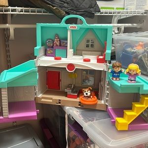 Fisher Price Little People House